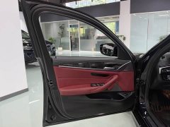BMW 5 Series 525Li M Sport Package - ფოტო 7