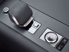 Land Rover Discovery Facelift 360PS R-Dynamic S - ფოტო 20