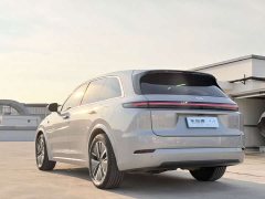 Li Auto L7 Pro - ფოტო 10