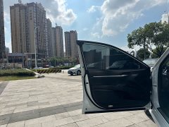 Toyota Camry 2021 2.0G Luxury - ფოტო 17