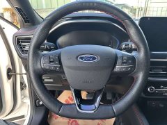 Ford Focus Hatchback EcoBoost 180 Automatic ST Line - ფოტო 16