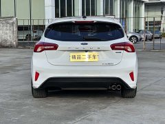 Ford Focus Hatchback EcoBoost 180 Automatic ST Line - ფოტო 6