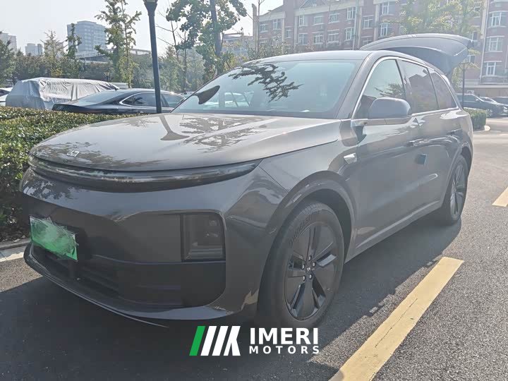 Li Auto L6 Pro - ავტომობილი ჩინეთიდან