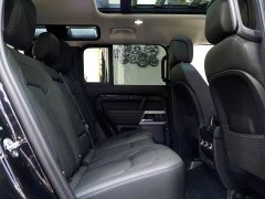 Land Rover Defender 110 3.0T P400 Dark Edition - ფოტო 10
