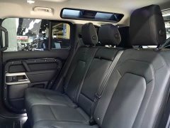Land Rover Defender 110 3.0T P400 Dark Edition - ფოტო 12