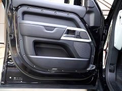 Land Rover Defender 110 3.0T P400 Dark Edition - ფოტო 18