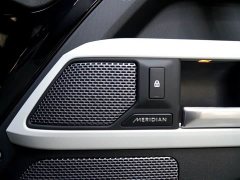 Land Rover Defender 110 3.0T P400 Dark Edition - ფოტო 19