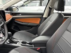 Volkswagen Bora 200TSI DSG Comfort Pro - ფოტო 18