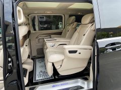 Mercedes-Benz V-Class 2020 V 260 L Long Wheelbase Luxury Edition - ფოტო 4