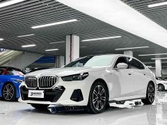 BMW 5 Series 530Li Premier M Sport Package - ფოტო 1