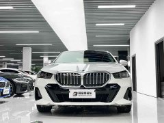 BMW 5 Series 530Li Premier M Sport Package - ფოტო 2
