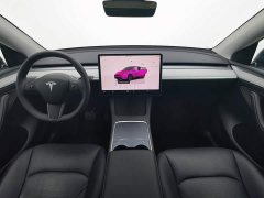 Tesla Model Y Rear-Wheel Drive - ფოტო 5