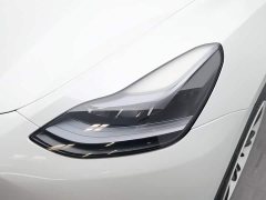 Tesla Model Y Rear-Wheel Drive - ფოტო 7