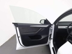 Tesla Model Y Rear-Wheel Drive - ფოტო 8
