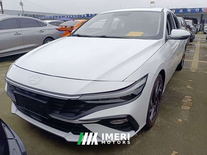 Hyundai Elantra 1.5L CVT Luxury