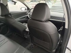 Hyundai Elantra 2023 1.5L CVT Luxury - ფოტო 9