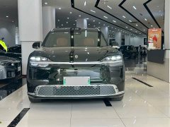 AITO M9 Extended Range Ultra 6-Seater - ფოტო 2