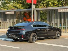BMW 7 Series 735Li M Sport Package - ფოტო 7