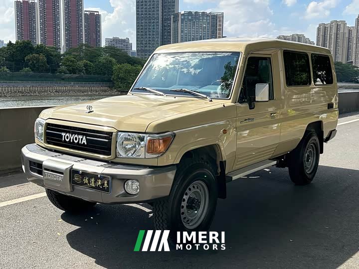 Toyota LC78 4.0L - ავტომობილი ჩინეთიდან