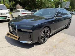 BMW 7 Series 2023 735Li M Sport Package - ფოტო 1