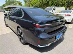 BMW 7 Series 2023 735Li M Sport Package - ფოტო 8