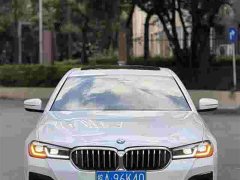 BMW 5 Series 525Li M Sport Package - ფოტო 1