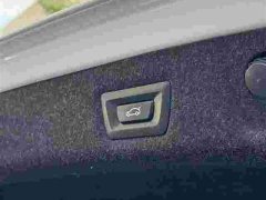 BMW 5 Series 525Li M Sport Package - ფოტო 9