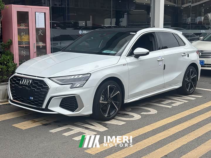 Audi A3 Sportback 35 TFSI Fashion Sport - ავტომობილი ჩინეთიდან