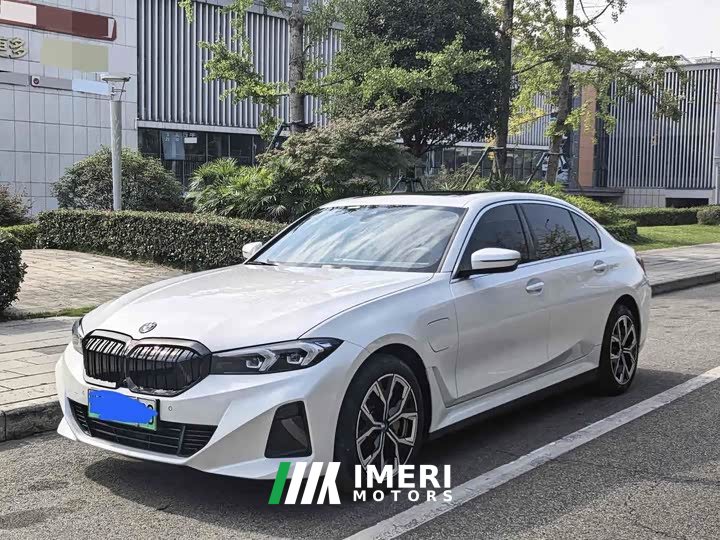 BMW i3 eDrive 35 L