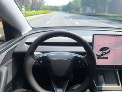 Tesla Model Y Long Range All-Wheel Drive - ფოტო 11