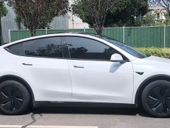 Tesla Model Y Long Range All-Wheel Drive - ფოტო 9