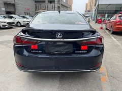 Lexus ES 300h Premium Edition - ფოტო 8