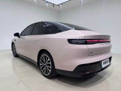 Leapmotor B01 550 Pleasure Edition - ფოტო 4