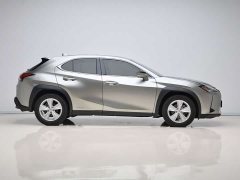 Lexus UX 2020 260h Explorer Fun Edition - ფოტო 8