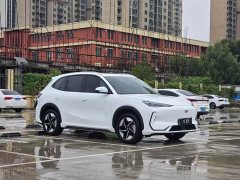 Geely Galaxy E5 2024 530km Explorer Edition - ფოტო 3