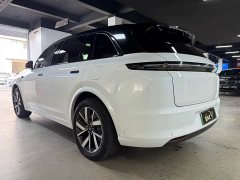 Li Auto L7 Pro - ფოტო 11
