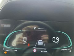 Hyundai Elantra 1.5L CVT Luxury - ფოტო 11