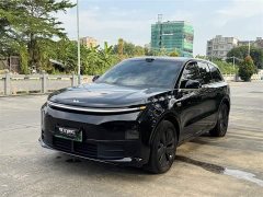 Li Auto L6 Pro Smart Refresh Edition - ფოტო 1