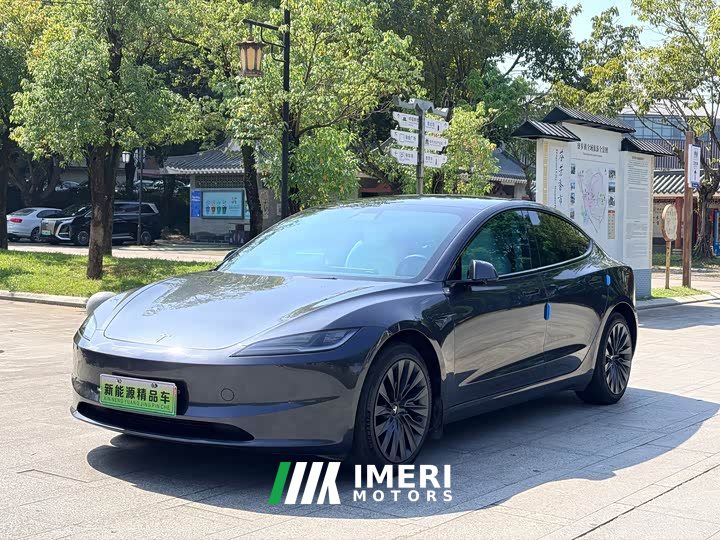 Tesla Model 3 Rear-Wheel Drive