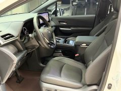 Toyota Sienna 2.5L Hybrid AWD Premium - ფოტო 4