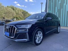 Audi Q7 55 TFSI quattro S line Sport - ფოტო 1