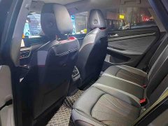 Volkswagen Lingdu L 280TSI DSG Dazzling Red Edition - ფოტო 5