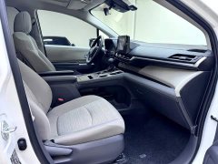 Toyota Sienna 2023 2.5L Hybrid Comfort Edition - ფოტო 11