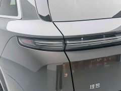 Li Auto L7 Pro - ფოტო 15