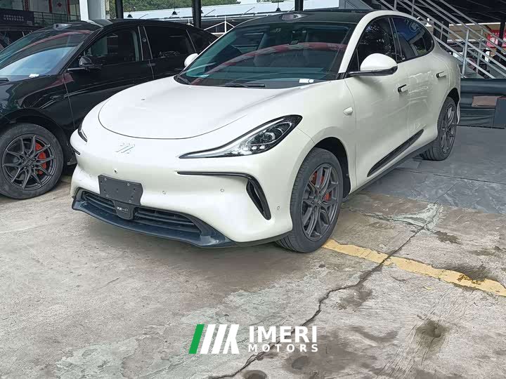 IM Motors Zhiji LS6 Max Standard Edition - ავტომობილი ჩინეთიდან
