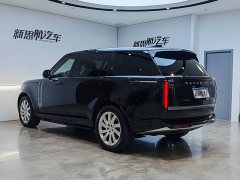 Land Rover Range Rover 3.0 L6 400PS Extended Wheelbase 7-Seater - ფოტო 8