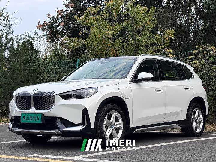 BMW iX1 eDrive25L M Sport Package