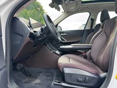BMW iX1 eDrive25L M Sport Package - ფოტო 8