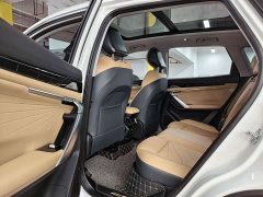 Geely Boyue L 1.5TD DCT Luxury - ფოტო 13