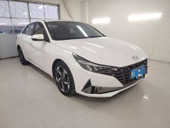Hyundai Elantra 1.5L CVT Luxury - ფოტო 3